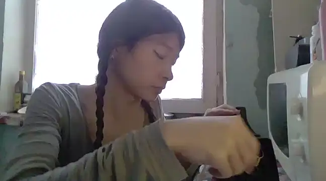 CarlyJoy online show from 02-26-25, 09:21