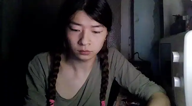 CarlyJoy online show from 02-26-25, 03:30