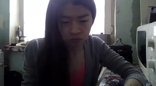 CarlyJoy online show from 03-05-25, 08:32