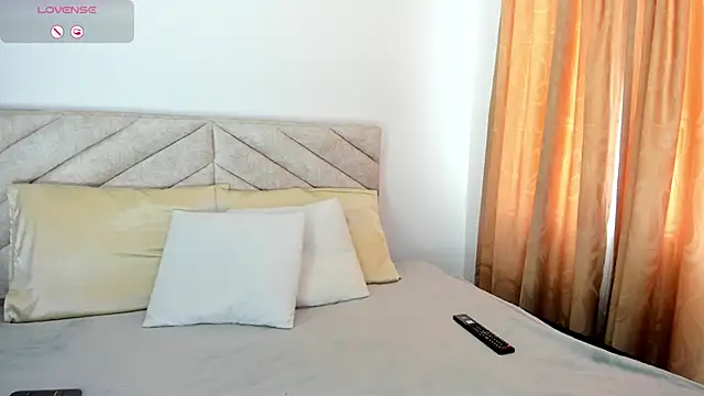 im amber online show from 12-27-24, 01:18