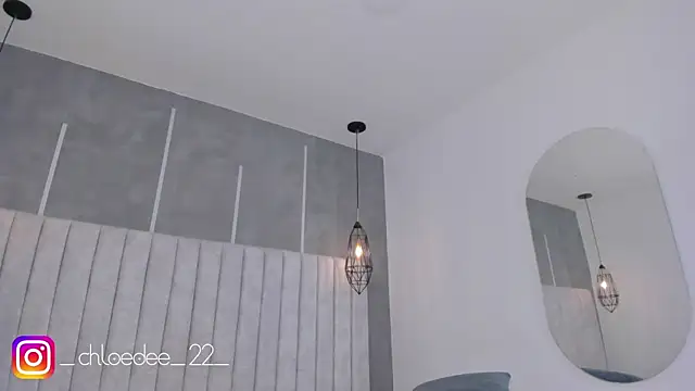 chloe d online show from 01-31-25, 05:10