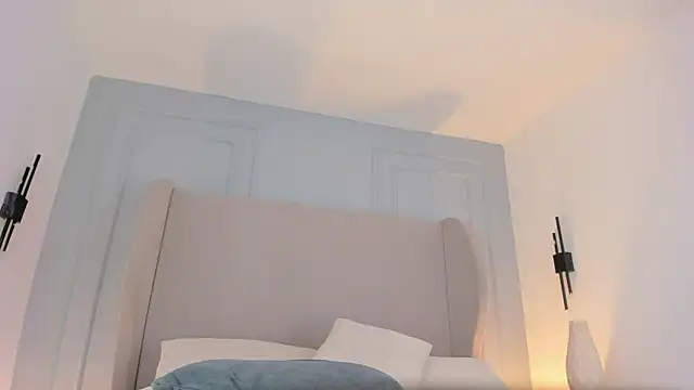 chloe d online show from 04-30-26, 10:32