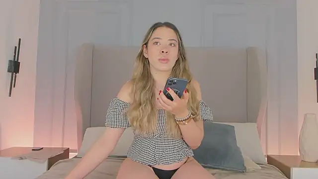 chloe d online show from 05-21-26, 12:01