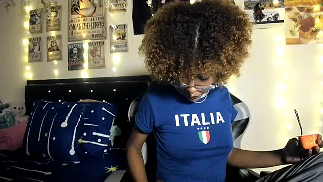 Snapshot of Cristal_Jonas@xh chatting on 10-17-25, 05:21 Cristal Jonasxh online show from 10-17-25, 05:21