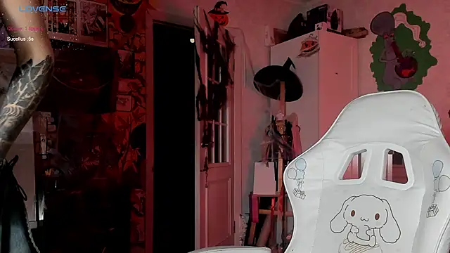 Sunny Mouse  online show from 10-27-25, 05:50