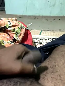 Snapshot of SILENT_FUCKER_01 chatting on 01-11-25, 09:57 SILENT FUCKER 01 online show from 01-11-25, 09:57