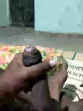 Snapshot of SILENT_FUCKER_01 chatting on 01-14-25, 06:17 SILENT FUCKER 01 online show from 01-14-25, 06:17