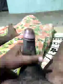 Snapshot of SILENT_FUCKER_01 chatting on 01-19-25, 05:28 SILENT FUCKER 01 online show from 01-19-25, 05:28