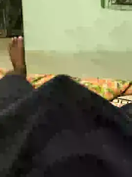 Snapshot of SILENT_FUCKER_01 chatting on 01-29-25, 06:50 SILENT FUCKER 01 online show from 01-29-25, 06:50