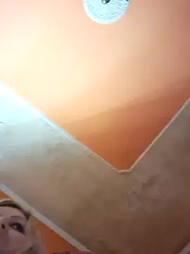 ducicsajsziii online show from 11-10-25, 07:46