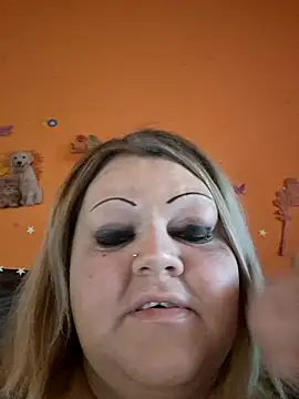 ducicsajsziii online show from 04-13-26, 10:54