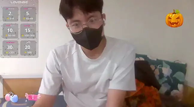 Gwencloudy online show from 03-15-25, 01:51