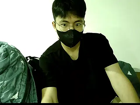 Gwencloudy online show from 10-06-25, 04:04