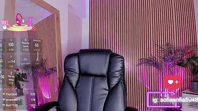 sofiah  online show from 10-11-25, 07:01