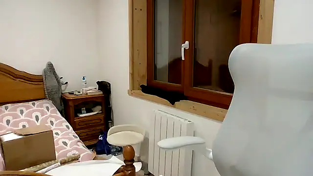 Madame Callie online show from 12-20-25, 07:32