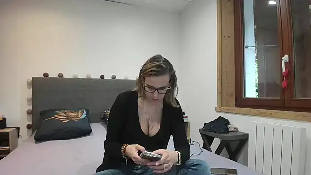 Madame Callie online show from 06-09-26, 01:23