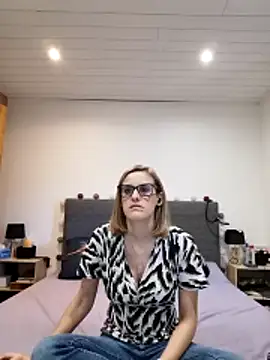 Madame Callie online show from 06-15-26, 08:05