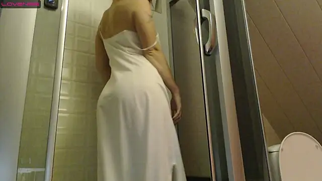 RubyLynxx online show from 10-26-25, 06:36