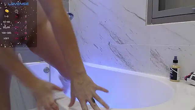 RubyLynxx online show from 12-21-25, 11:17