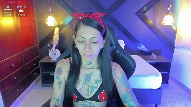 dark gotica online show from 11-17-25, 07:19