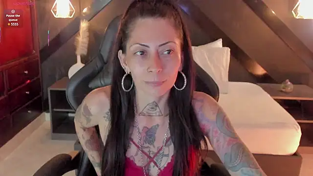 dark gotica online show from 02-17-26, 07:09