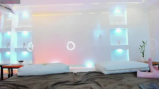 Snapshot of martina_mayers chatting on 01-28-25, 08:04 martina mayers online show from 01-28-25, 08:04