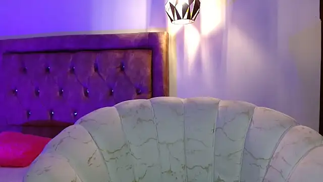 valentina white1 online show from 07-25-26, 09:01
