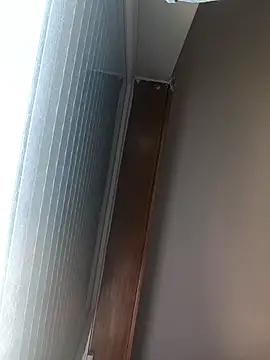 Snapshot of bruna_safadinhaa chatting on 12-18-25, 02:12 bruna safadinhaa online show from 12-18-25, 02:12