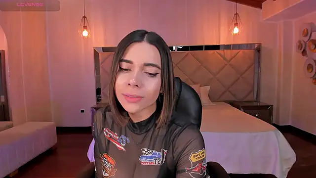 AmyWalker  online show from 03-09-25, 10:19