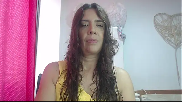 Victoria meester online show from 02-13-25, 03:03