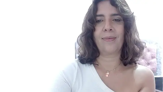 Snapshot of Victoria_meester chatting on 07-01-26, 02:51 Victoria meester online show from 07-01-26, 02:51