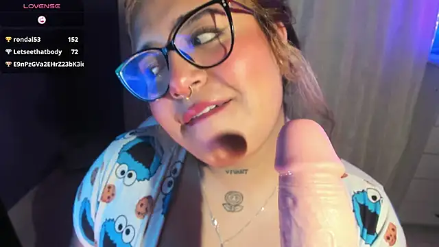 chloe bonnet online show from 01-11-25, 12:33