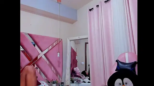 Snapshot of sexy_sofia_xx chatting on 02-10-25, 02:41 sexy sofia xx online show from 02-10-25, 02:41