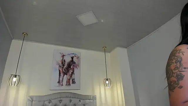 ayshel   online show from 10-01-25, 04:40