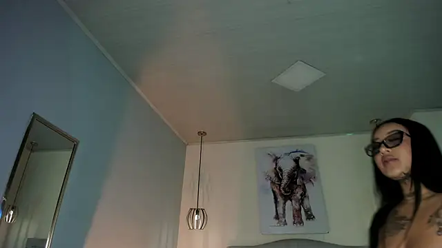 ayshel   online show from 10-13-25, 04:56