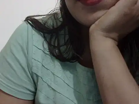 Snapshot of shekira99 chatting on 01-11-26, 07:41 shekira99 online show from 01-11-26, 07:41