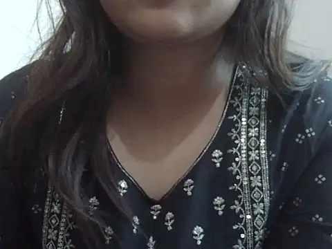 Snapshot of shekira99 chatting on 02-13-26, 05:03 shekira99 online show from 02-13-26, 05:03