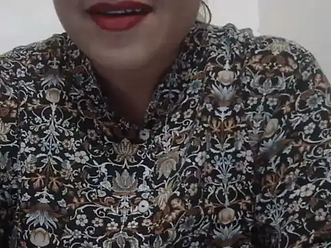 Snapshot of shekira99 chatting on 03-04-26, 02:01 shekira99 online show from 03-04-26, 02:01