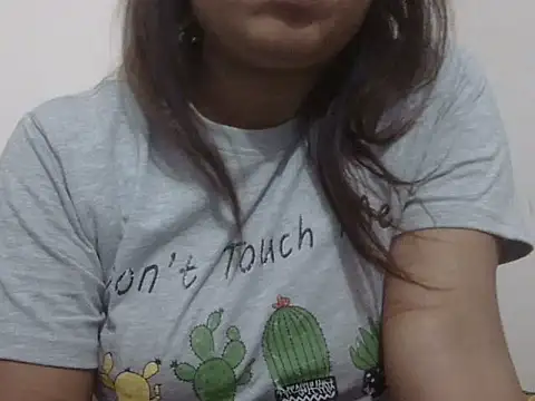 Snapshot of shekira99 chatting on 03-09-26, 08:24 shekira99 online show from 03-09-26, 08:24