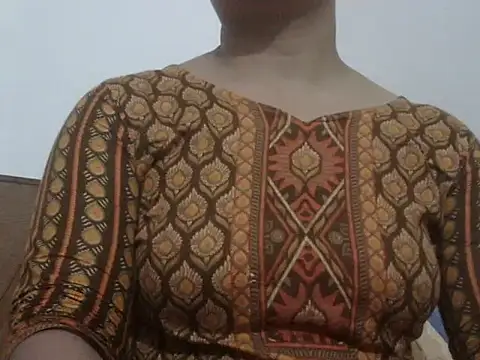 Snapshot of shekira99 chatting on 03-13-26, 04:13 shekira99 online show from 03-13-26, 04:13