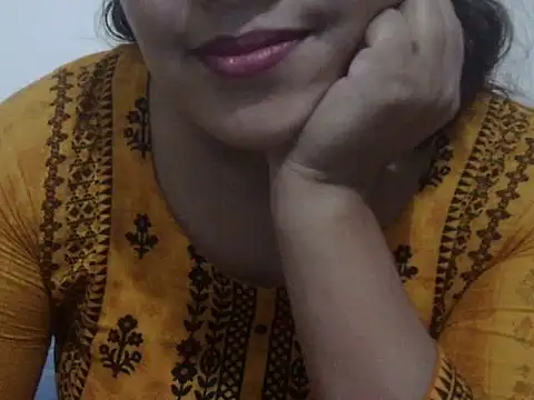 Snapshot of shekira99 chatting on 03-14-26, 02:33 shekira99 online show from 03-14-26, 02:33