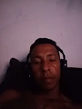 jhonjhon2131 online show from 05-24-26, 12:43