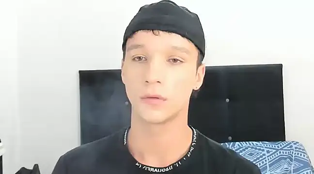 Snapshot of angelcortes chatting on 01-17-25, 11:49 angelcortes online show from 01-17-25, 11:49