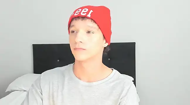 Snapshot of angelcortes chatting on 02-25-25, 07:58 angelcortes online show from 02-25-25, 07:58