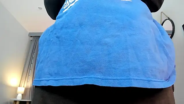 CoralineRicce  online show from 11-24-25, 09:47