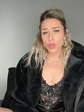 petrouchkaaa  online show from 01-10-25, 09:31