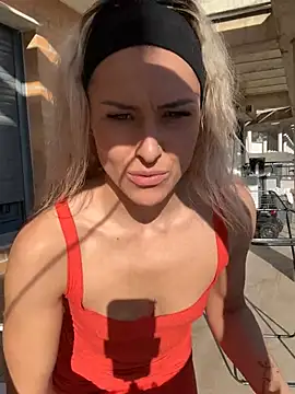 petrouchkaaa  online show from 01-24-25, 09:39