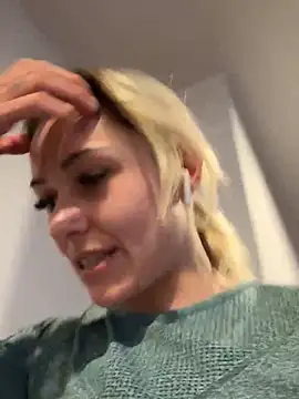 petrouchkaaa  online show from 02-25-25, 09:31