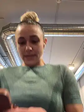 petrouchkaaa  online show from 03-13-25, 09:32