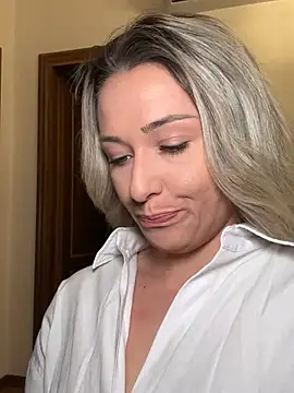 petrouchkaaa  online show from 02-19-26, 08:43